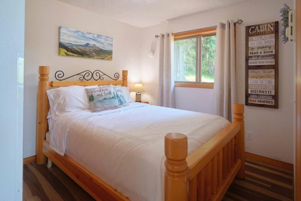 Mountain View Cabin, Hot Tub At Mt Rainier Hébergement de vacances *
